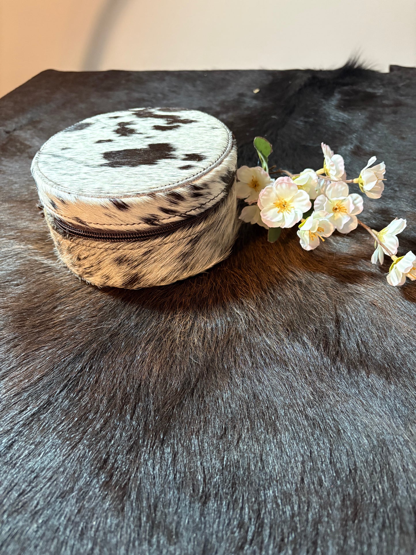 Travel Cowhide Jewelry Box